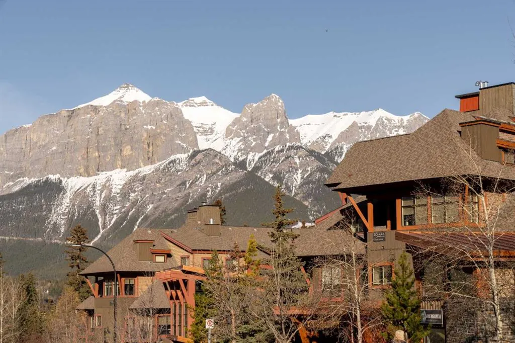 173 Kananaskis Way #213
