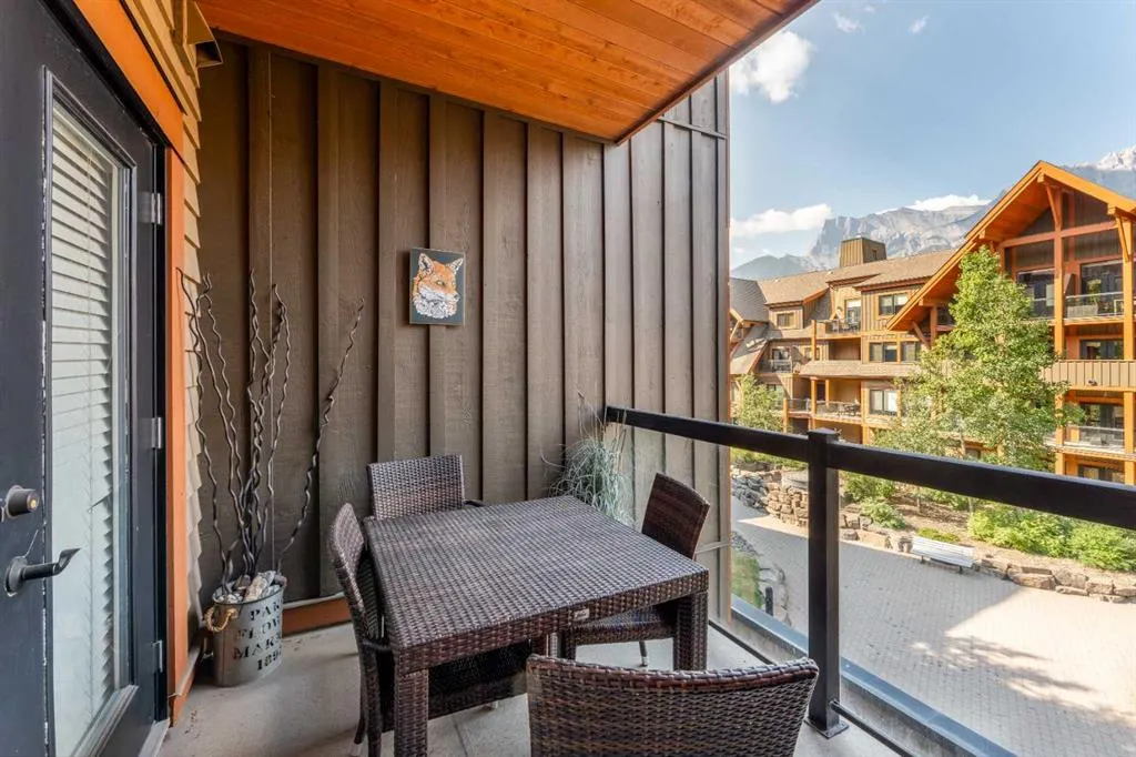 173 Kananaskis Way #213