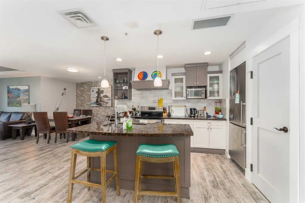 173 Kananaskis Way #213