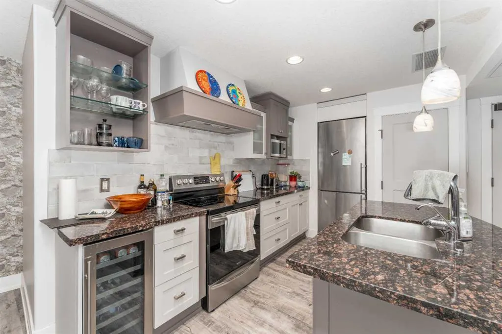 173 Kananaskis Way #213