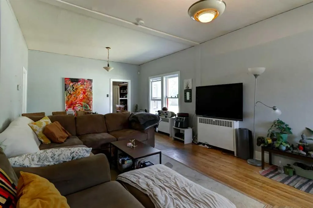 301,303,305,307 Marten Street