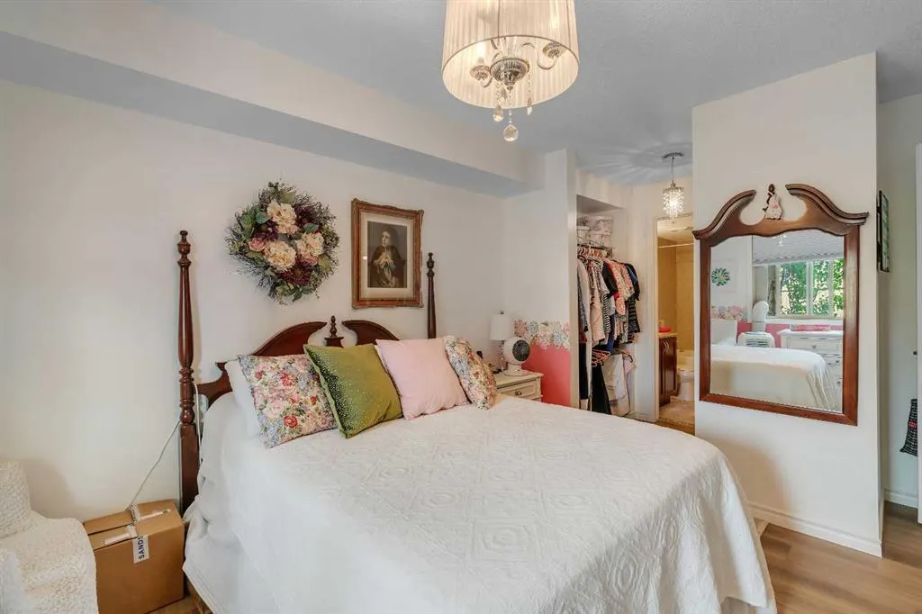 428 Chaparral Ravine View SE #116