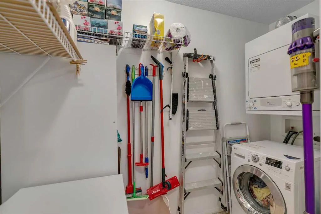 428 Chaparral Ravine View SE #116