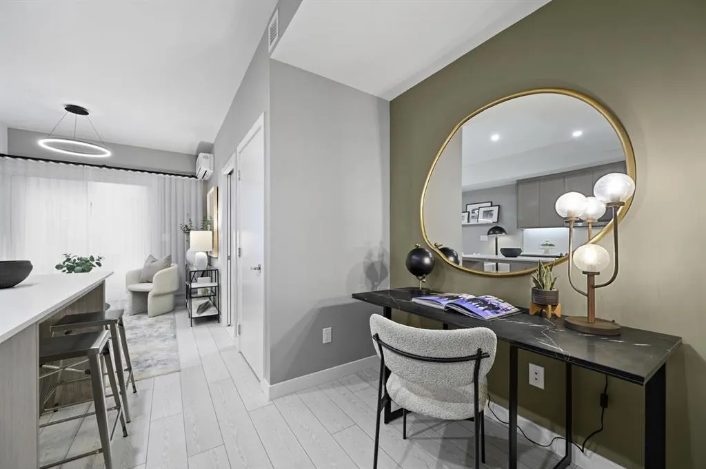 310 15 Avenue SW #217