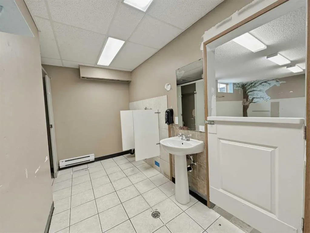 102 Strathaven Drive