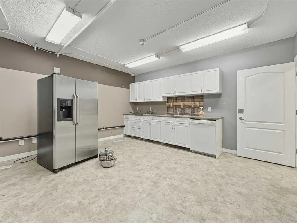 102 Strathaven Drive