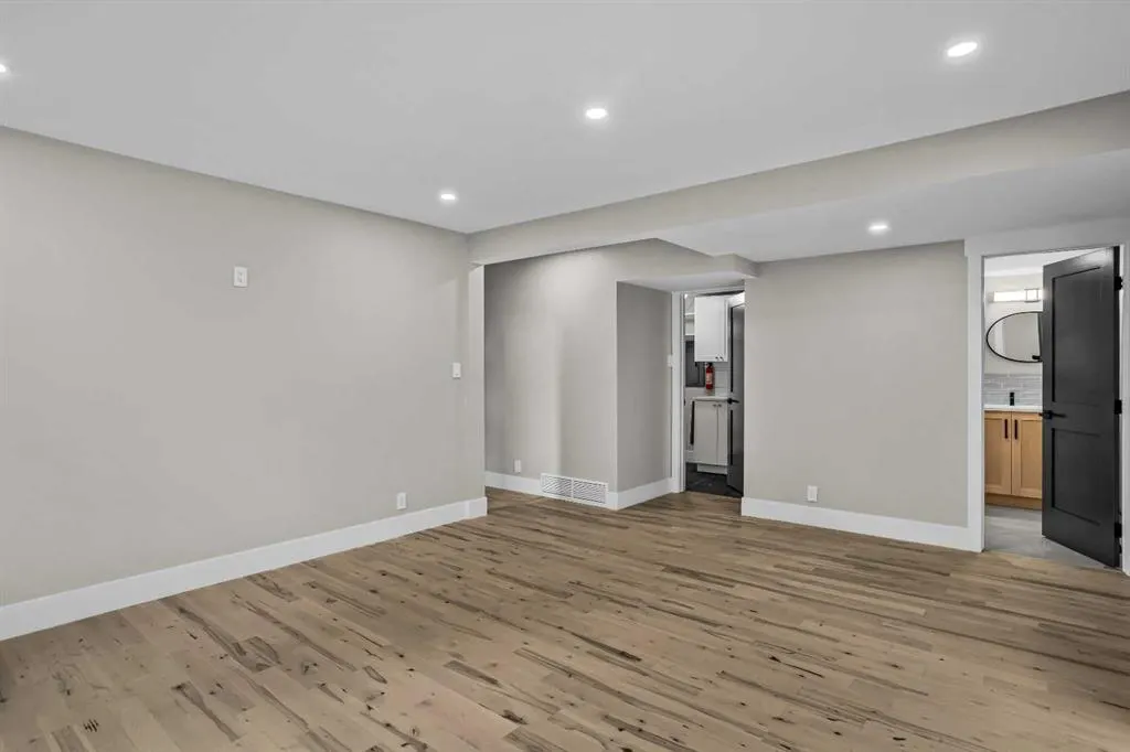 610 Larch Place