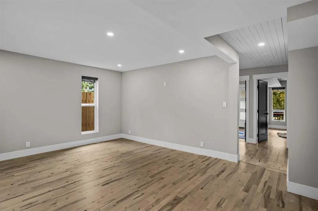 610 Larch Place