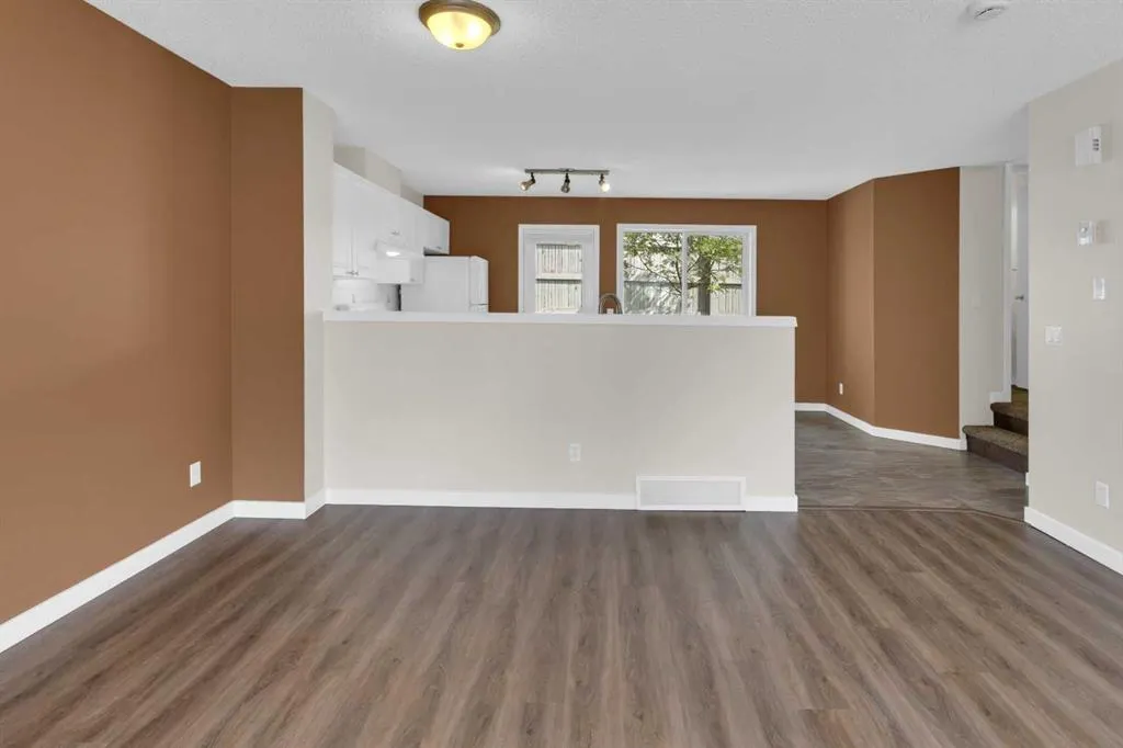 97 Tuscany Springs Gardens NW