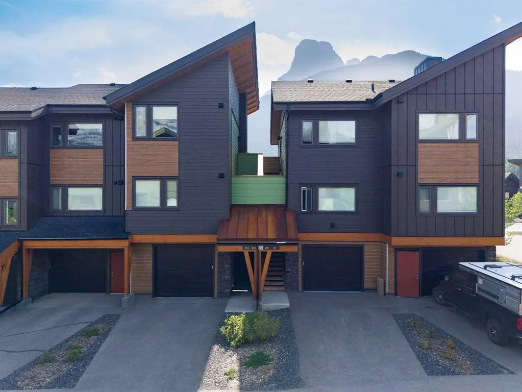 209 Stewart Creek Rise #202G