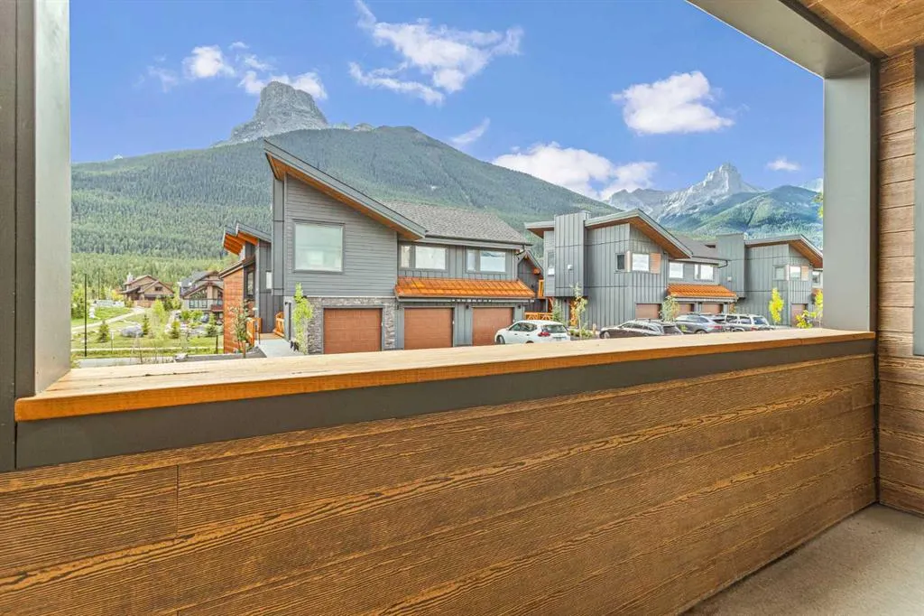209 Stewart Creek Rise #202G