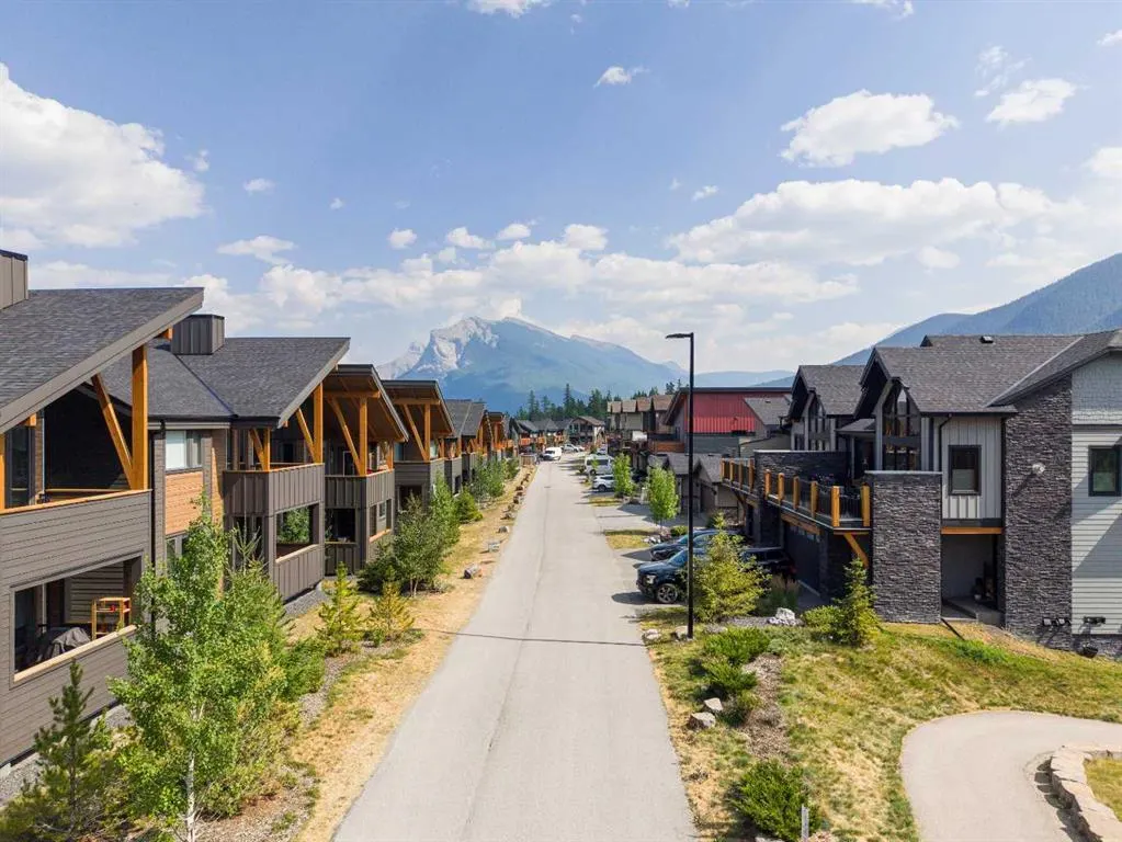 209 Stewart Creek Rise #202G