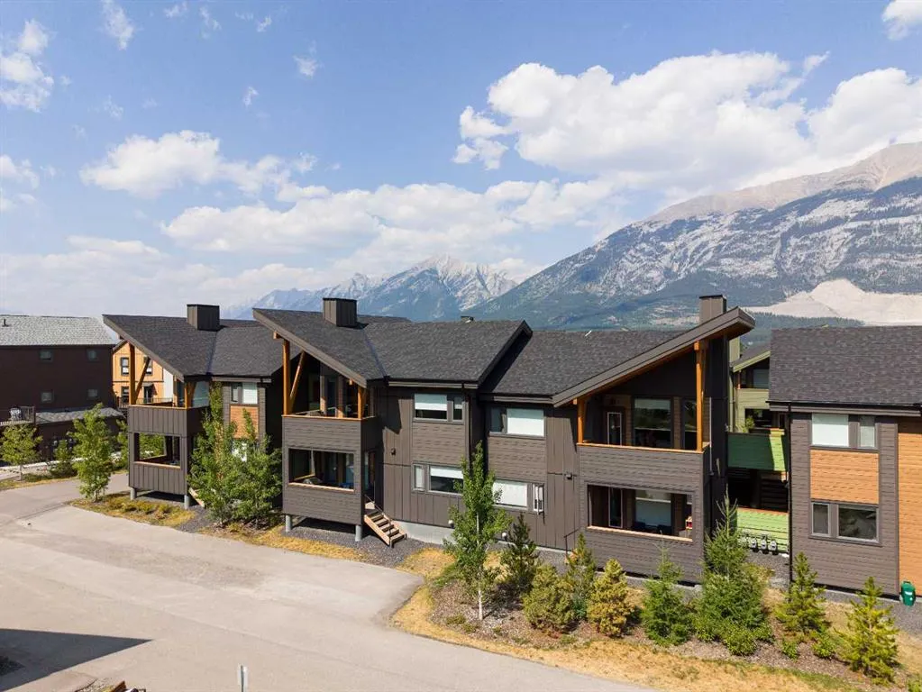 209 Stewart Creek Rise #202G