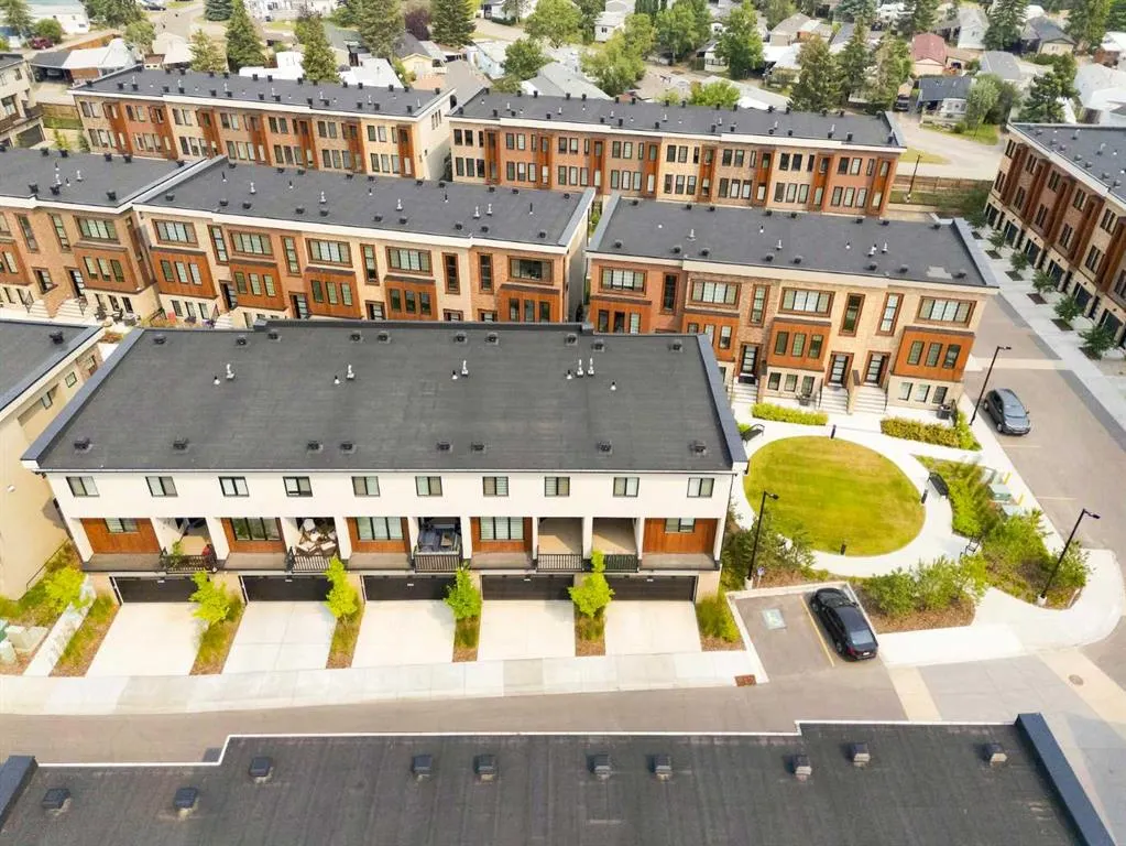 81 Greenbriar Place NW #323