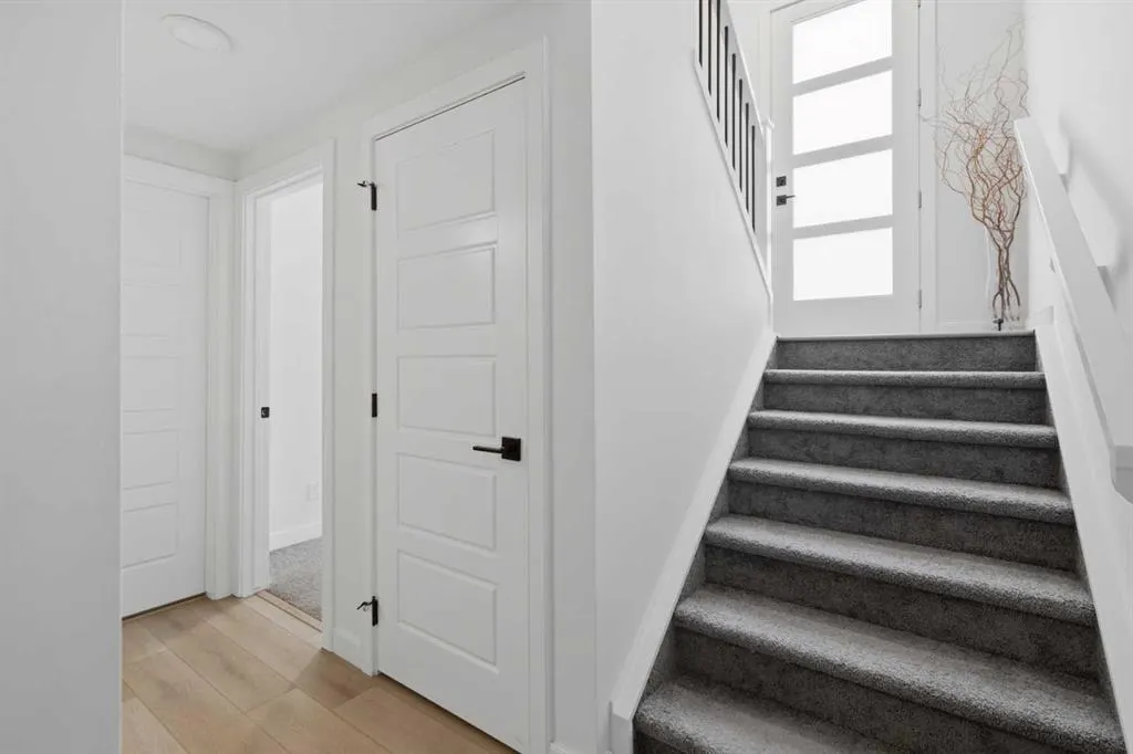 81 Greenbriar Place NW #323