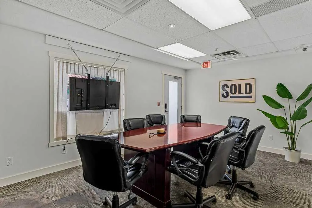 512 Bow Valley Trail #104