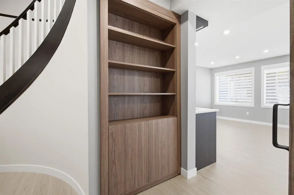 101 Evansborough Green NW