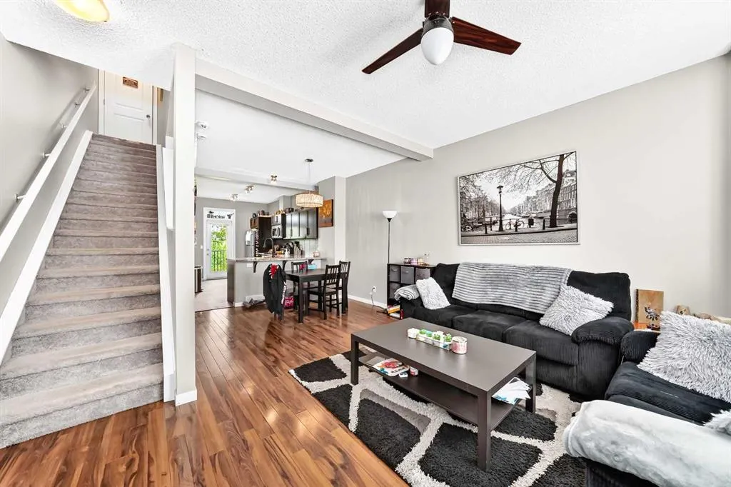 60 New Brighton Point SE