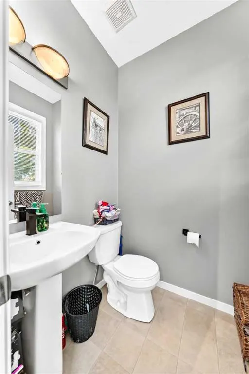 60 New Brighton Point SE