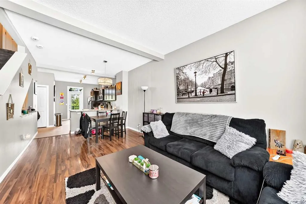 60 New Brighton Point SE