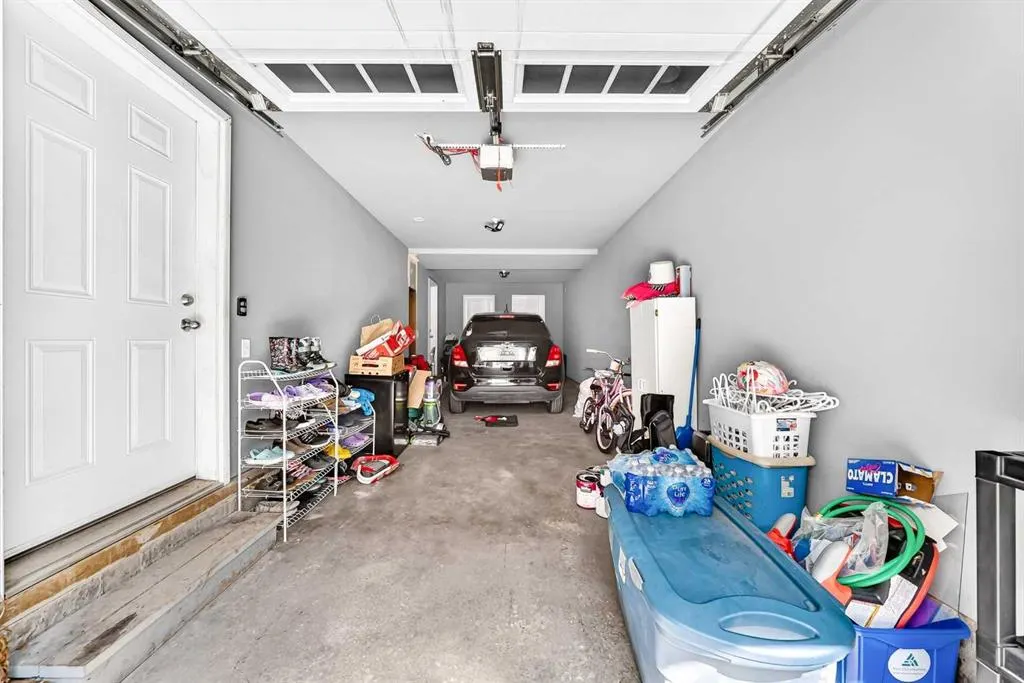 60 New Brighton Point SE