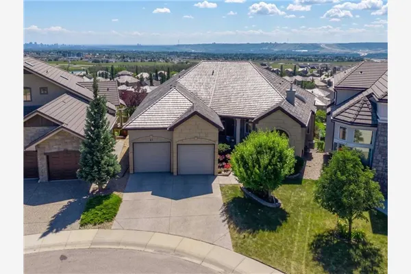 87 Royal Ridge Terrace NW