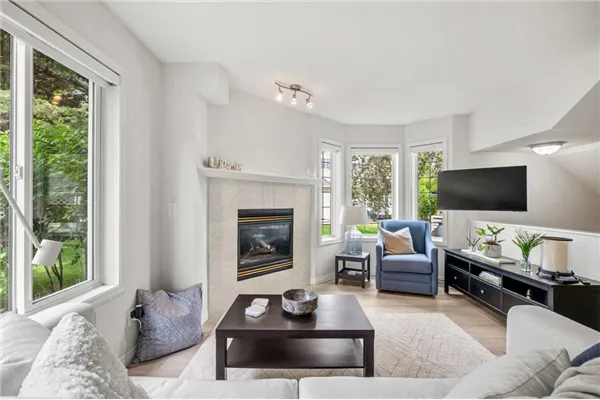 40 Chaparral Ridge Terrace SE