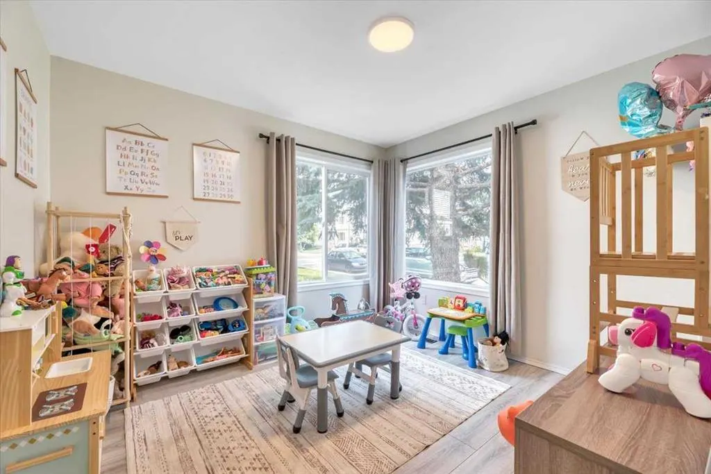 31A Green Meadow Crescent
