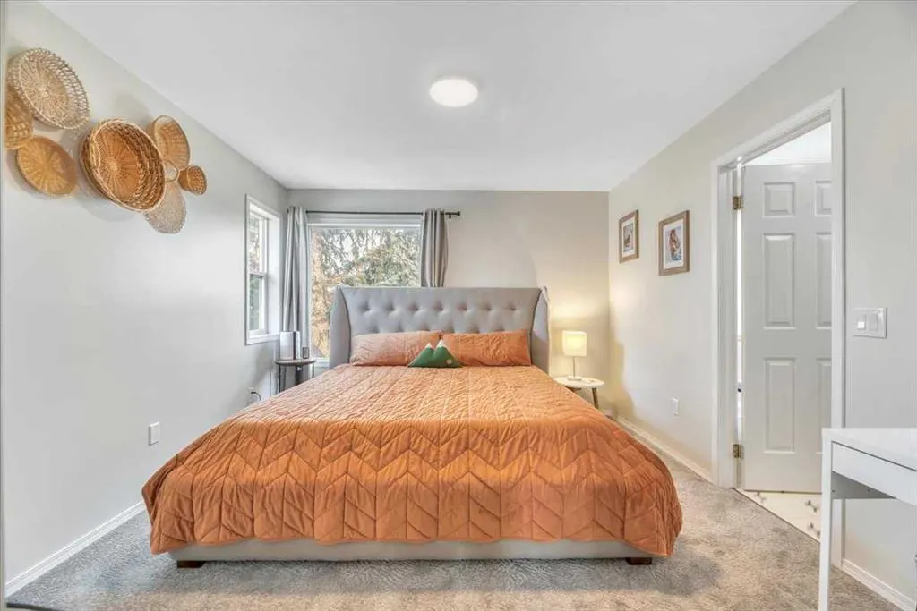 31A Green Meadow Crescent