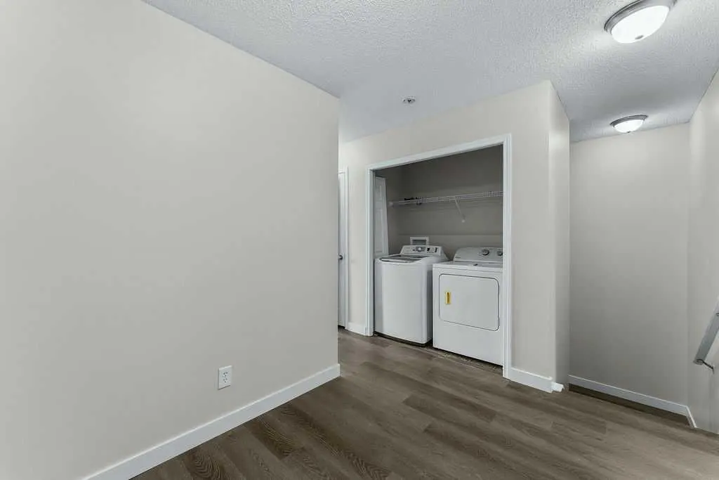 605 Prairie Sound Circle NW