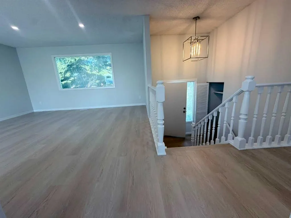 215 Penbrooke Way SE