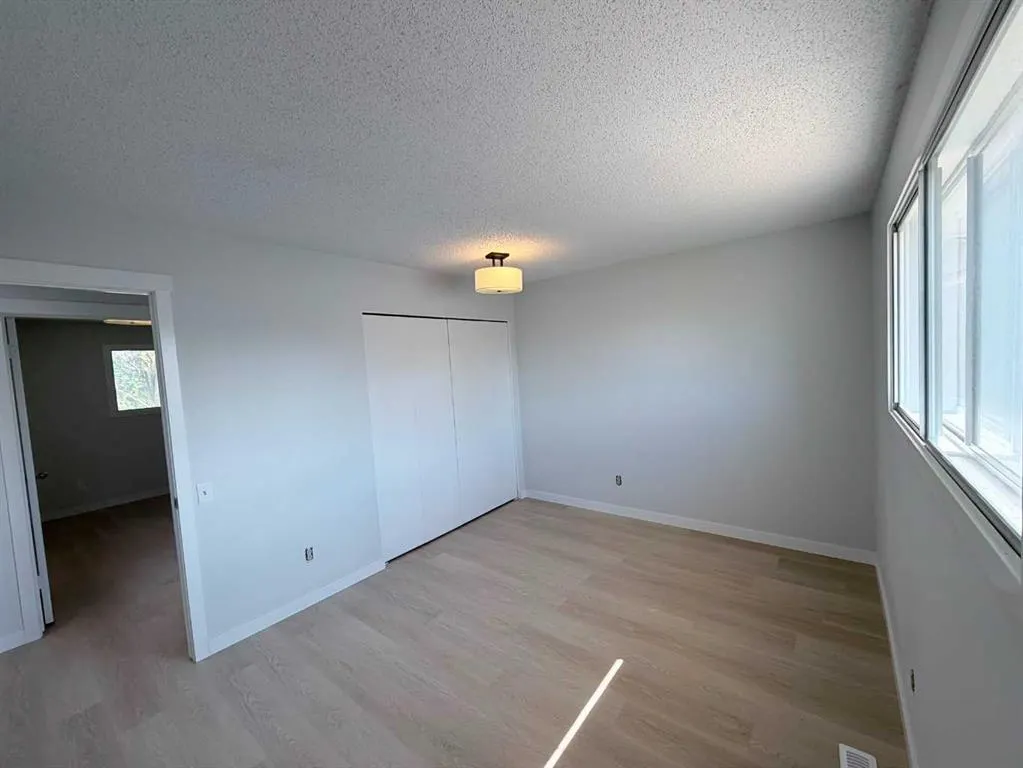 215 Penbrooke Way SE