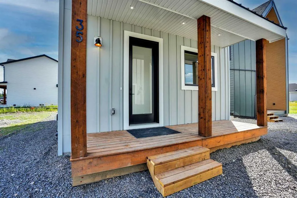 35 Cottageclub Lane