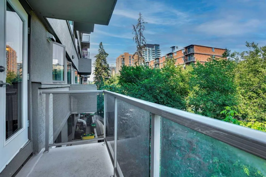 1225 15 Avenue SW #302