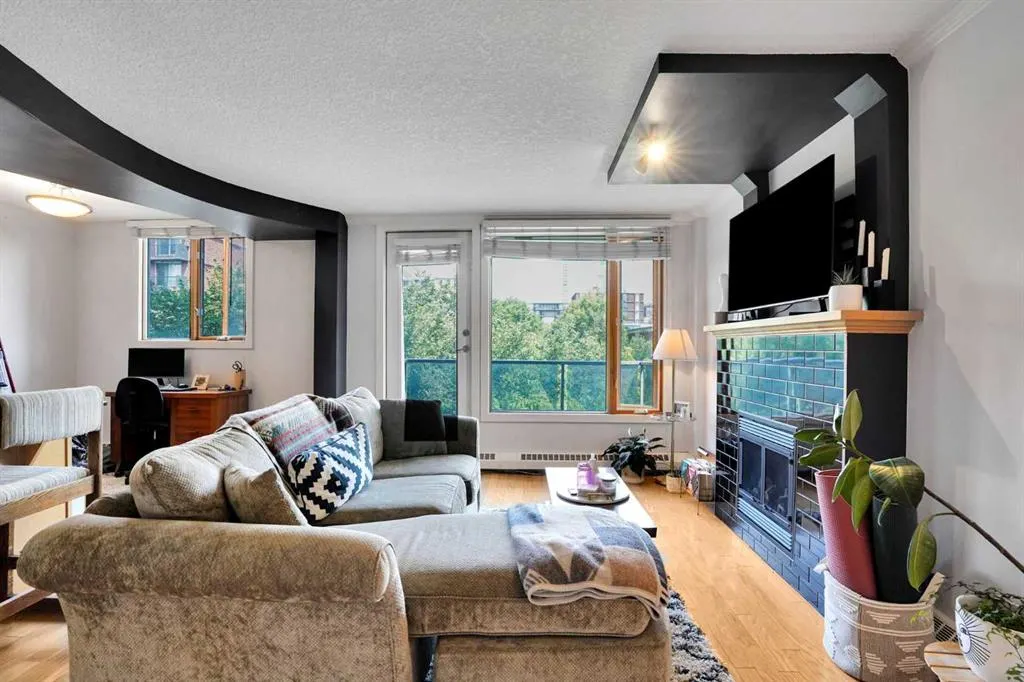 1225 15 Avenue SW #302