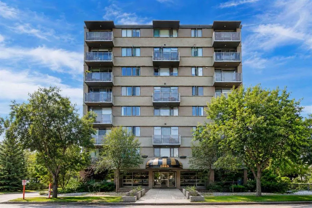 1225 15 Avenue SW #302