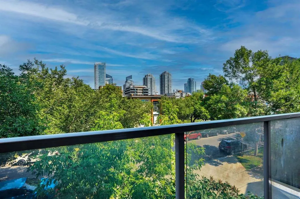 1225 15 Avenue SW #302