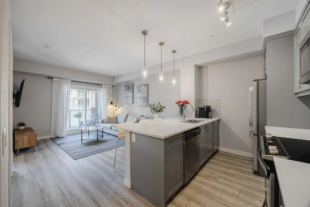 100 Auburn Meadows Manor SE #315
