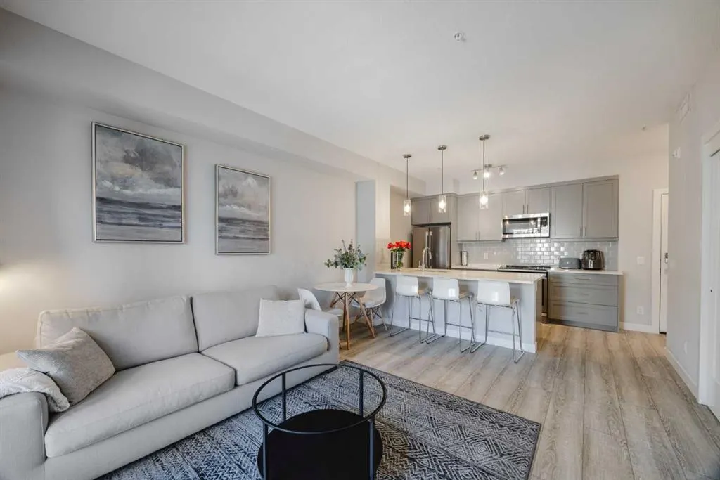 100 Auburn Meadows Manor SE #315
