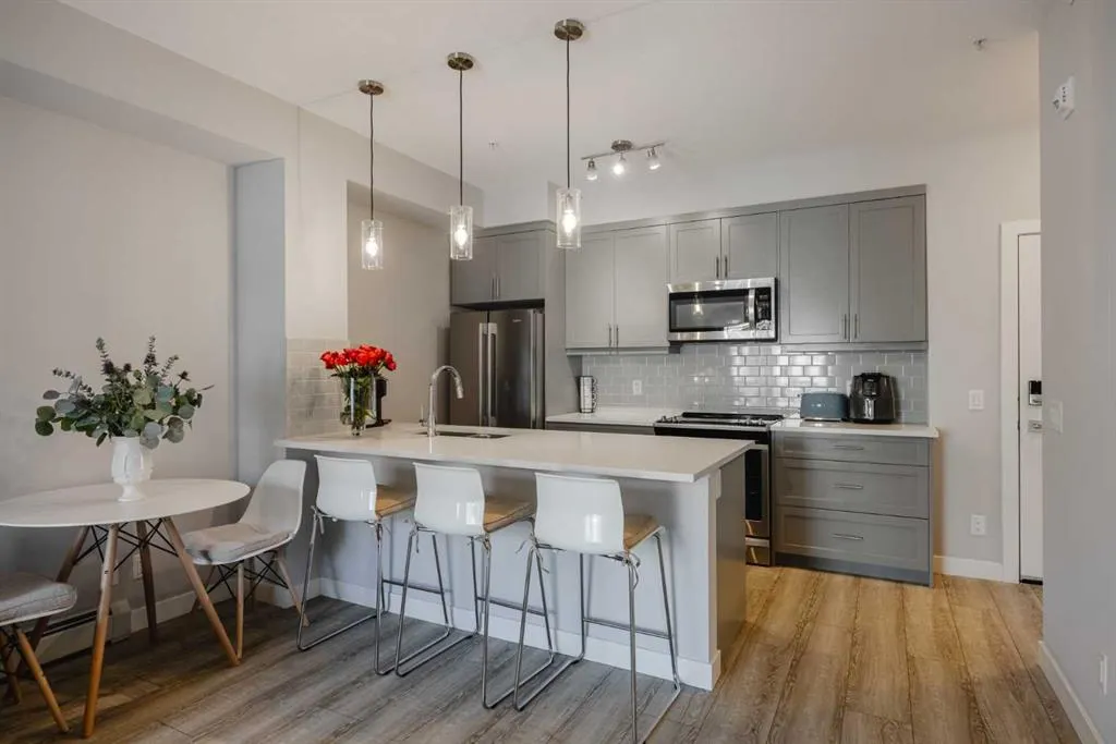 100 Auburn Meadows Manor SE #315