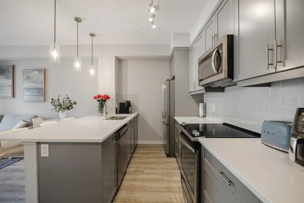 100 Auburn Meadows Manor SE #315