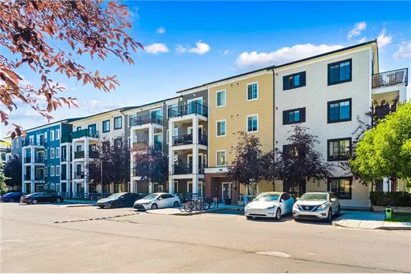 215 Legacy Boulevard SE