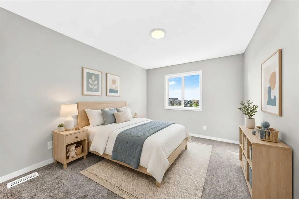 99 Mercado Crescent SE