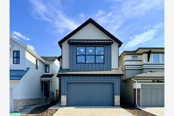 99 Mercado Crescent SE