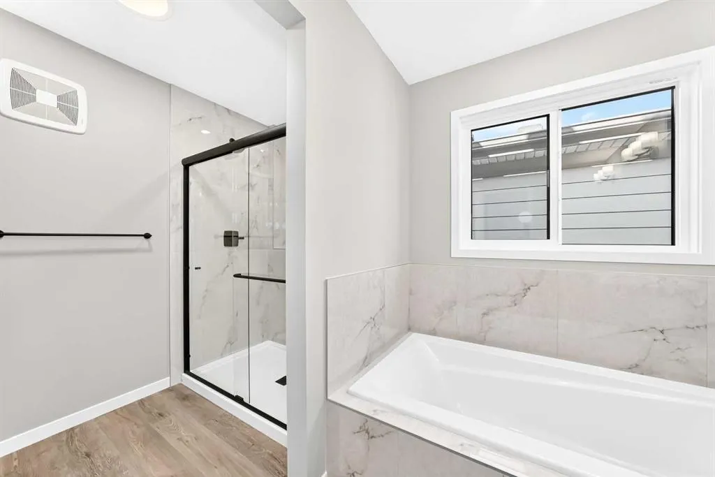 99 Mercado Crescent SE