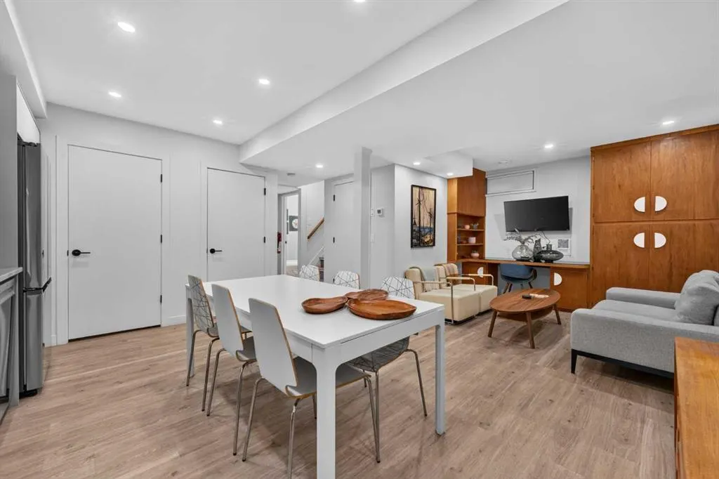 14 Rosetree Crescent NW
