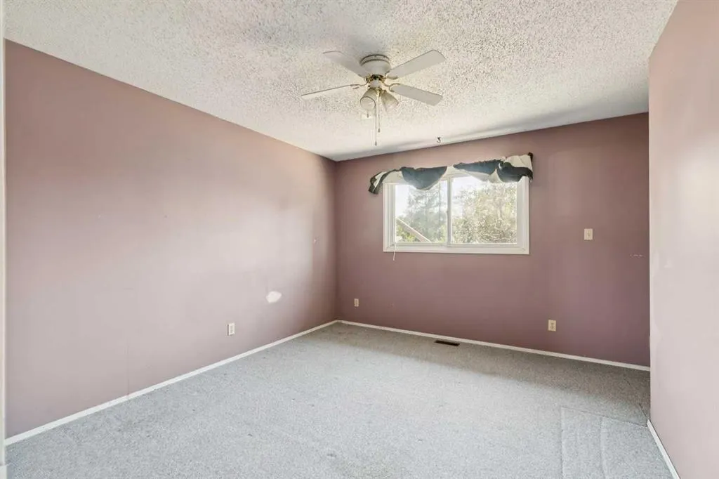 126 Thistle Way