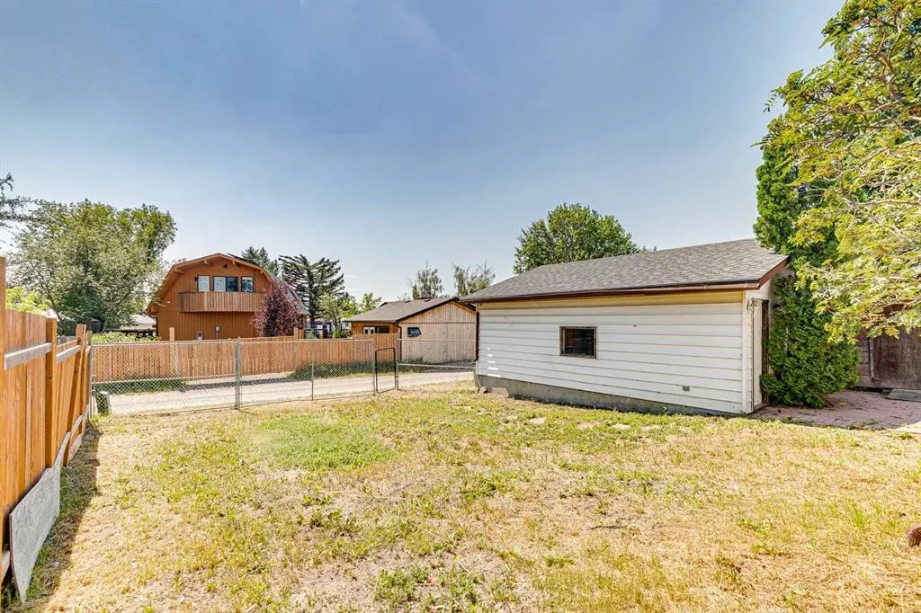 126 Thistle Way