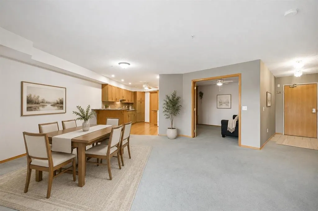 7239 Sierra Morena Boulevard SW #306