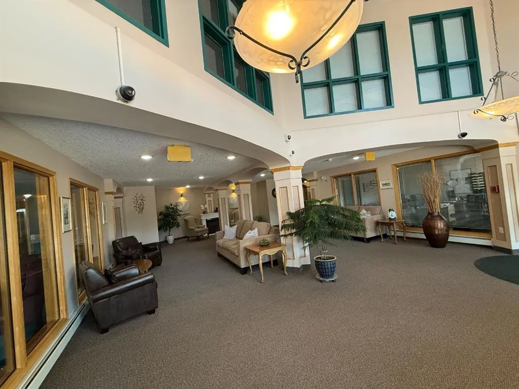 7239 Sierra Morena Boulevard SW #306